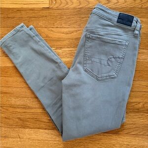 American Eagle Outfitters Women’s green skinny jeans 8 short